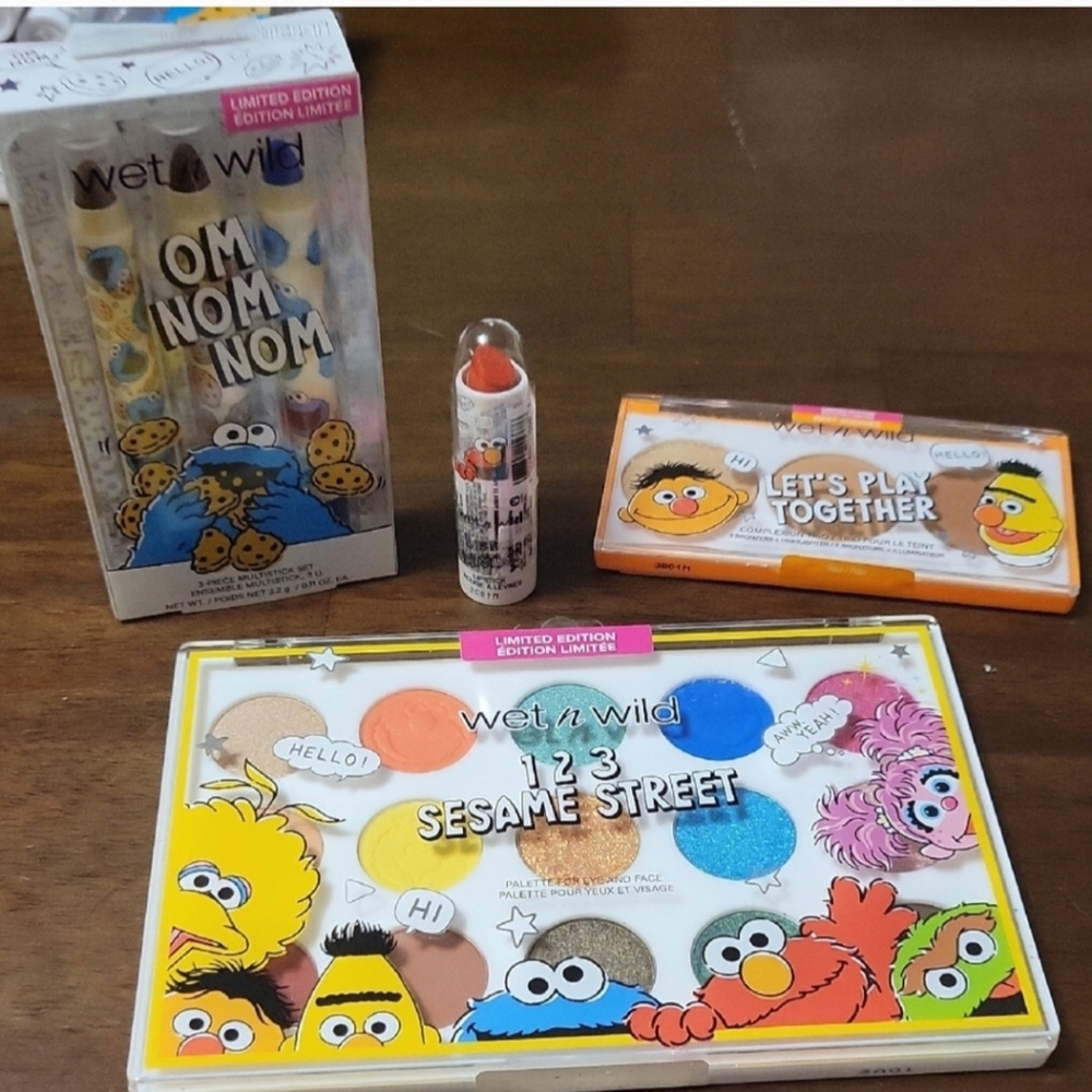 Wet n Wild Sesame St Makeup
